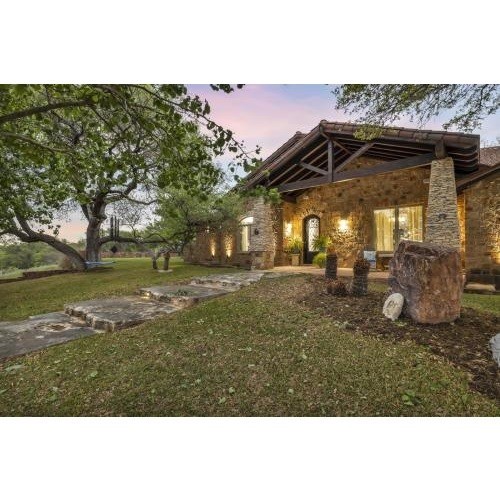 Landmasters Real Estate | Hill Country